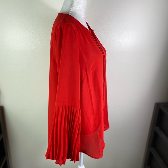 Kim Gravel Belle pin tuck pleated long  bell sleeve buttoned blouse red Sz M - Picture 2 of 9